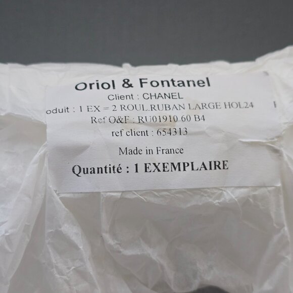 Chanel Glitter Ribbon Collection in Gold, Red, Black and white - Picture 11 of 12